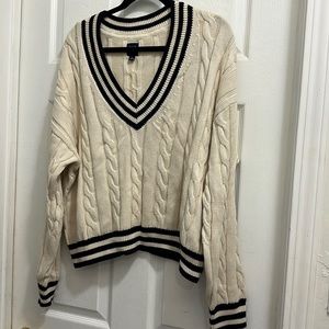 GAP Cable knit sweater